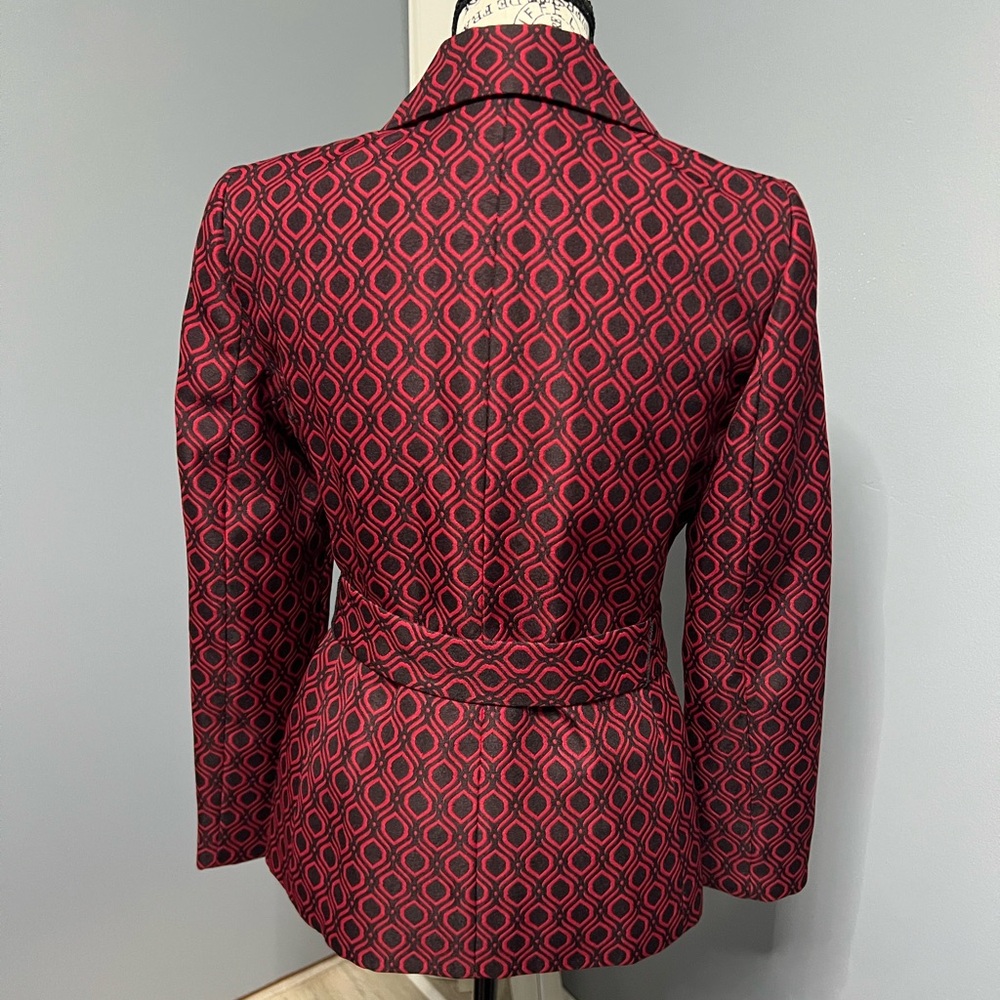 Le Suit Red and Black Patterned Blazer - Picture 3 of 6